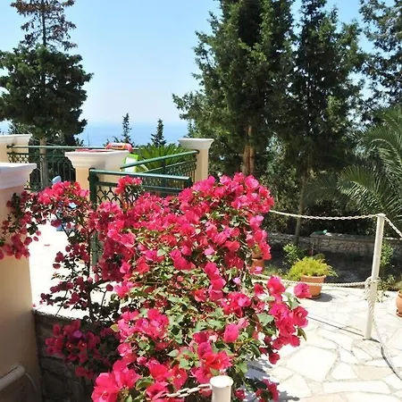 Paxoi Serene Oasis - Mylos Mediterranean Charm *