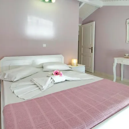 Вилла Paxoi Serene Oasis - Mylos Mediterranean Charm Arvanitakeika