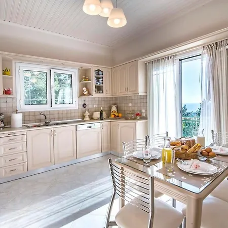 Paxoi Serene Oasis - Mylos Mediterranean Charm