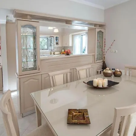 Paxoi Serene Oasis - Mylos Mediterranean Charm Вилла Arvanitakeika