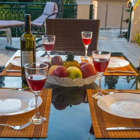 Paxoi Serene Oasis - Mylos Mediterranean Charm Arvanitakeika