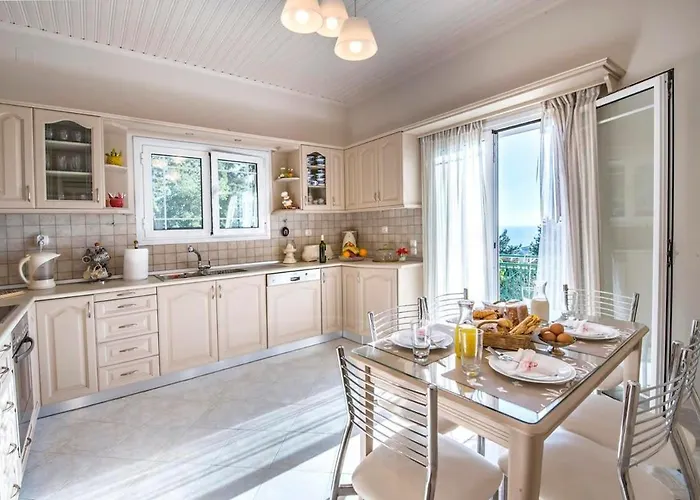 Paxoi Serene Oasis - Mylos Mediterranean Charm