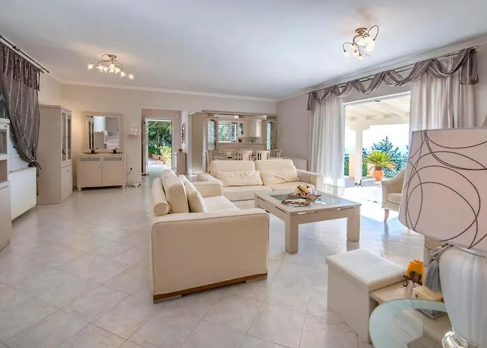 Villa Paxoi Serene Oasis - Mylos Mediterranean Charm Arvanitakeika